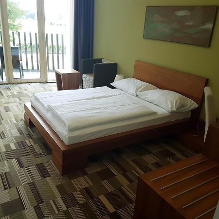 Lambergh Chateau & Hotel Dvorska Vas Kültér fotó