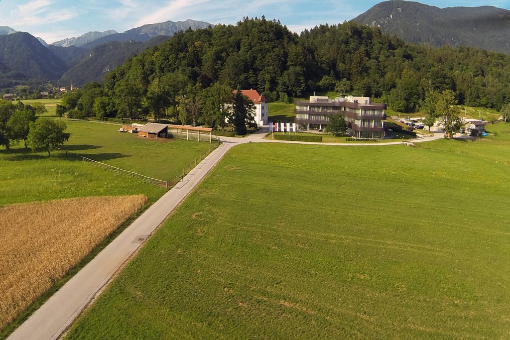 Lambergh Chateau & Hotel Dvorska Vas Kültér fotó